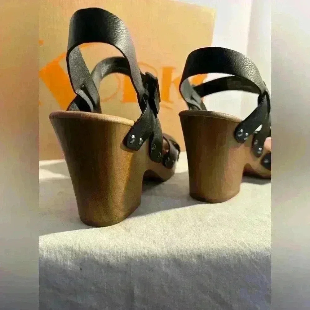 Black Leather Sandals by Korks Size 11 - Picture 8 of 10